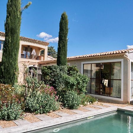 Le Mas De Cink Saint-Saturnin-les-Apt Room photo