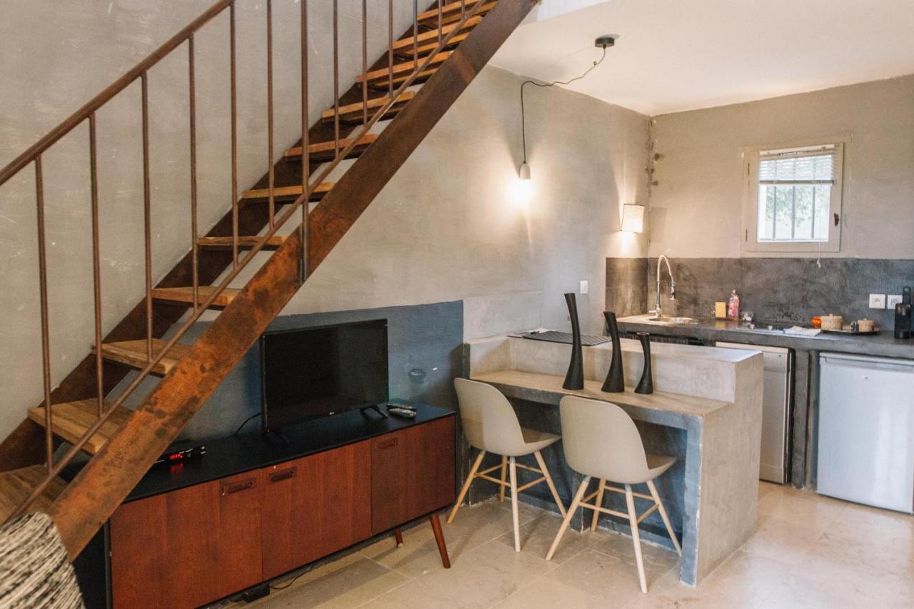 Le Mas De Cink Saint-Saturnin-les-Apt Exterior photo